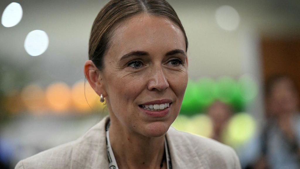 Jacinda Arderns move to Australia renews spotlight on New Zealands brain drain problem