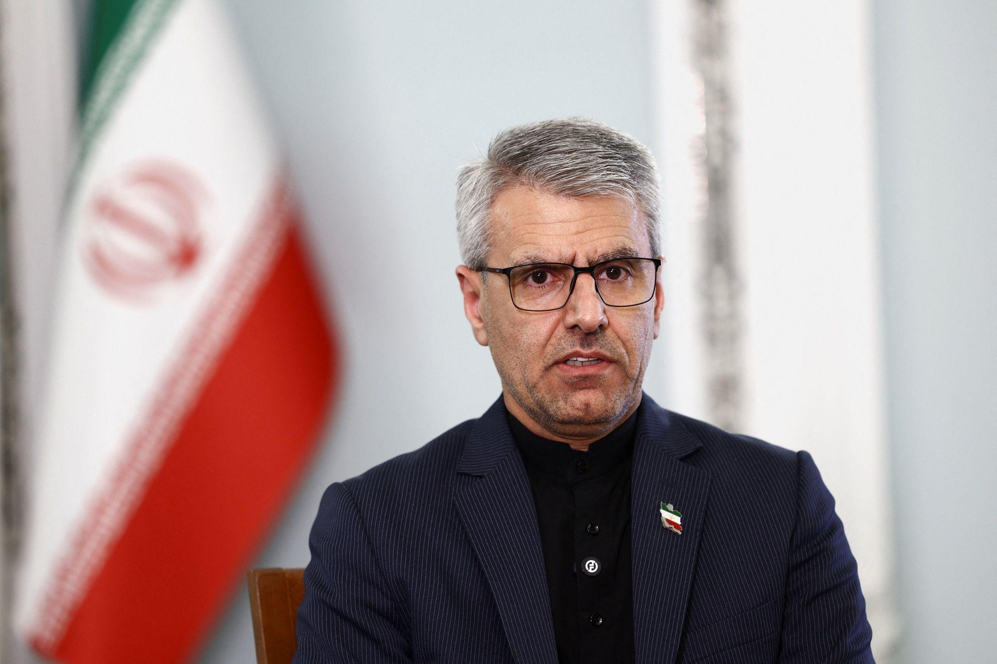 إيران: البيان المشترك مع عُمان حول مضيق هرمز في مرحلة الصياغة النهائية، والحوثيون يستهدفون ناقلتي نفط سعوديتين 