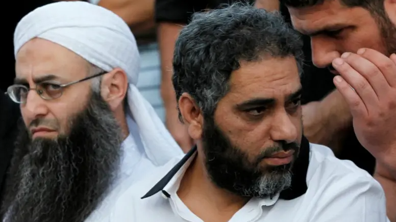 فضل شاكر وأحمد الأسير 