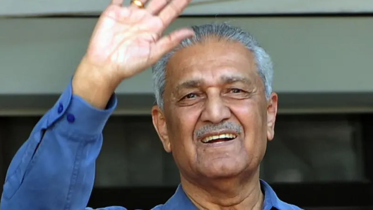 خان