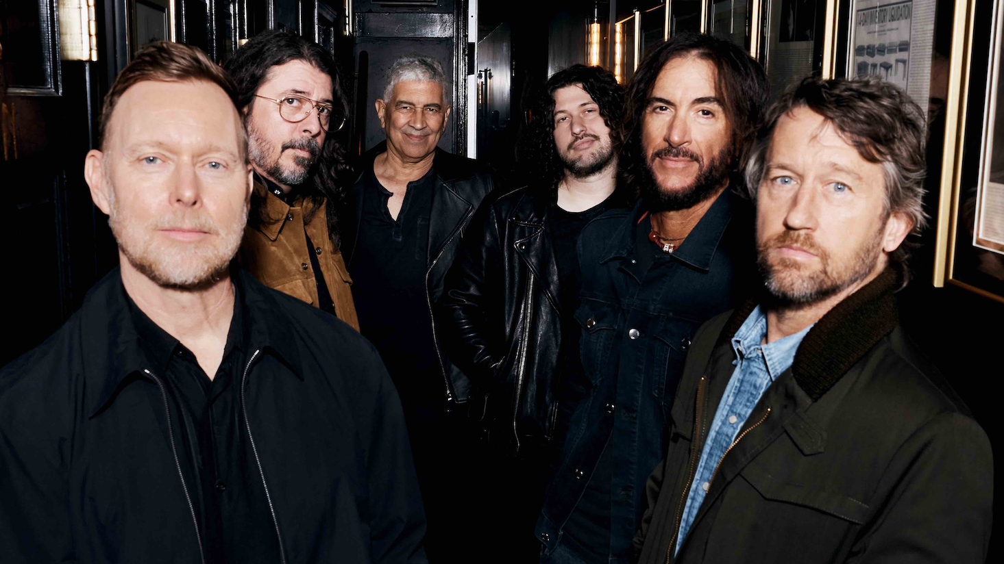 bend Fu Fajters, Foo Fighters, Nejt Mendel, Dejv Grol, Pet Smir, Rami Džafi, Ajlan Rubin i Kris Šiflet.