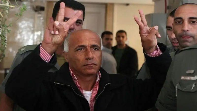 قبل أن يتمكن من كشف المزيد من التفاصيل عن البرنامج النووي الإسرائيلي لوسائل الإعلام ذهب فعنونو ضحية "مصيدة العسل"