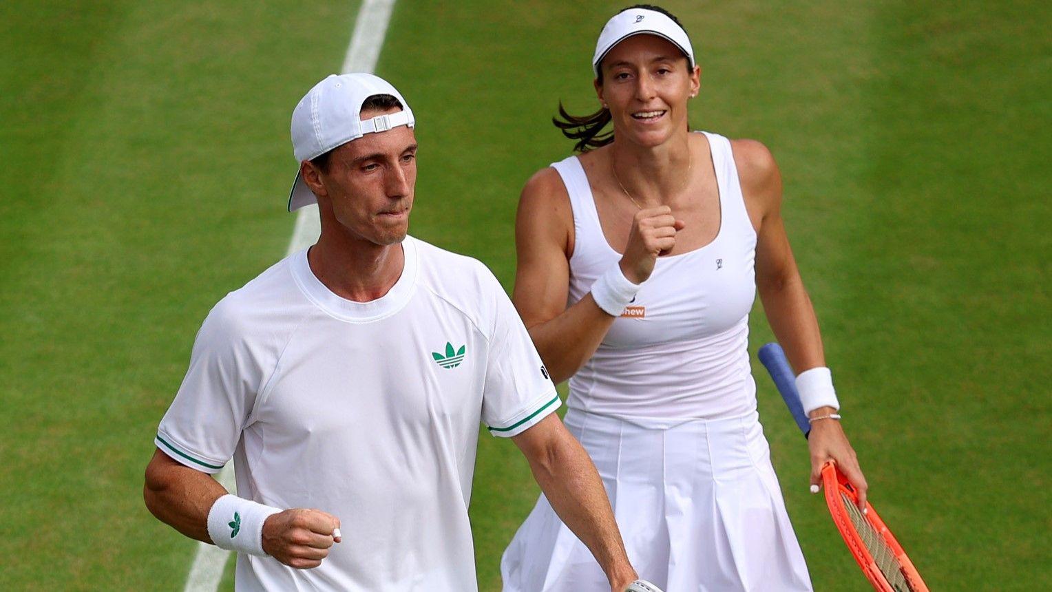 Wimbledon: GBs Salisbury & Stefani in mixed doubles final - watch, listen & follow