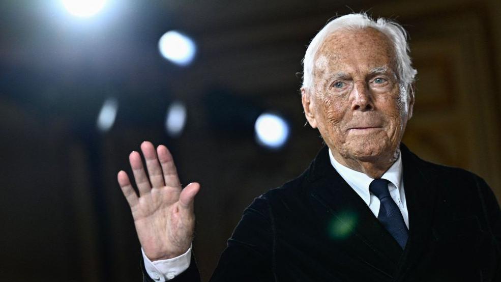 Armani en una de sus últimas apariciones