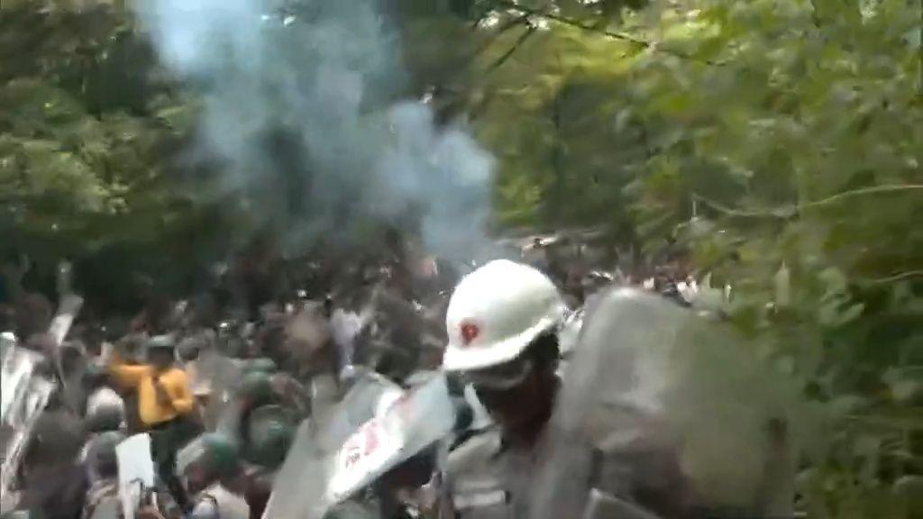 India police fire tear gas at protesters seeking exam reforms 