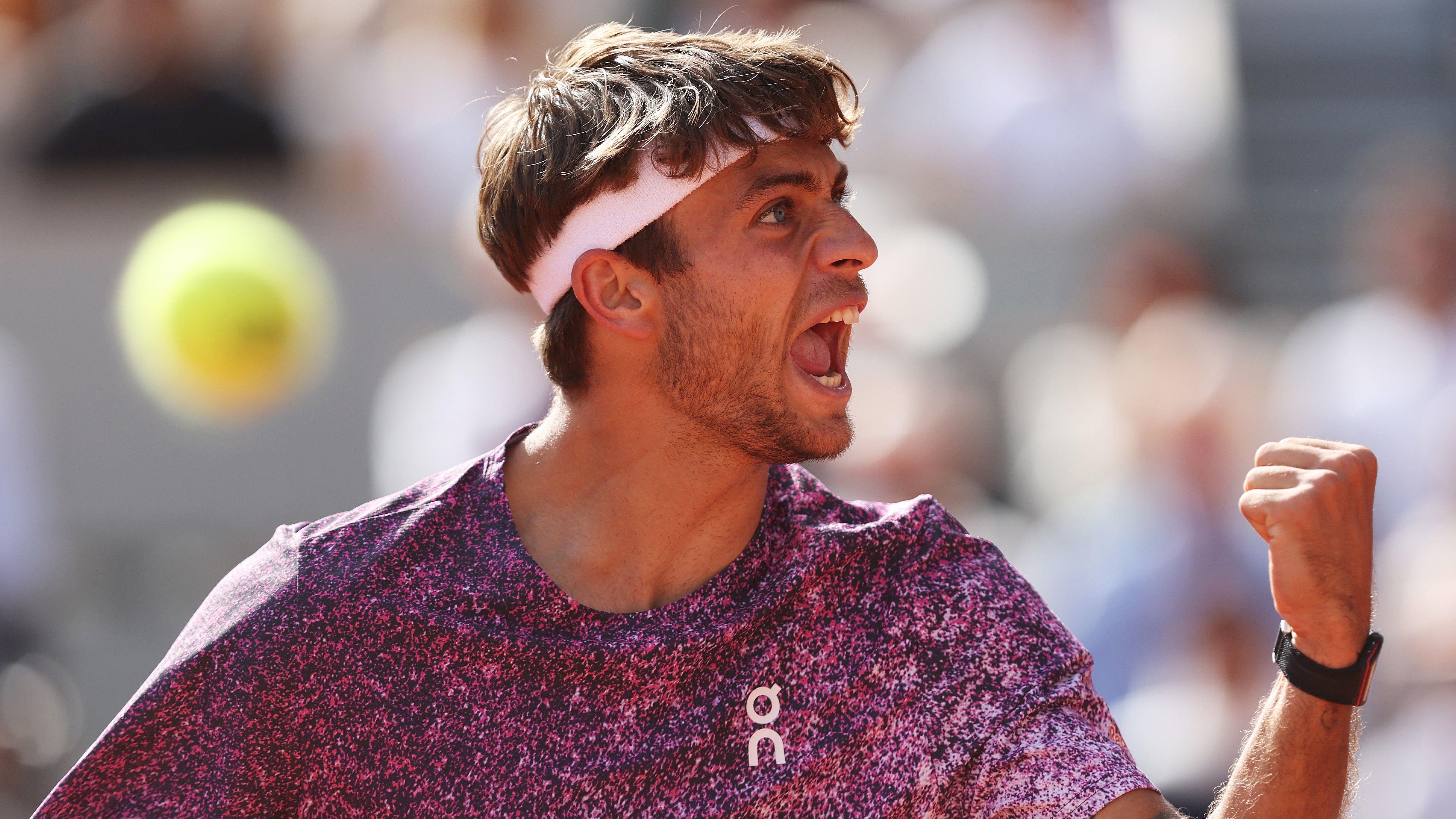 French Open final: Cobolli breaks to lead Zverev in must-win fourth set - listen & follow