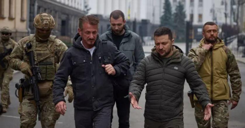 Šon Pen i Zelenski šetaju Kijevom