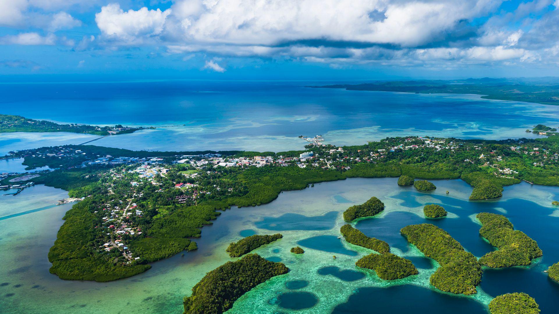 Vista aérea de una de las islas habitadas de Palaos.