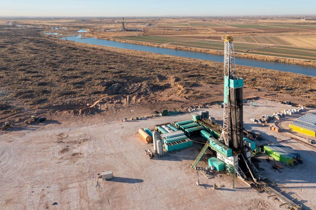 La maquinaria en un pozo de extracción de gas mediante fracking