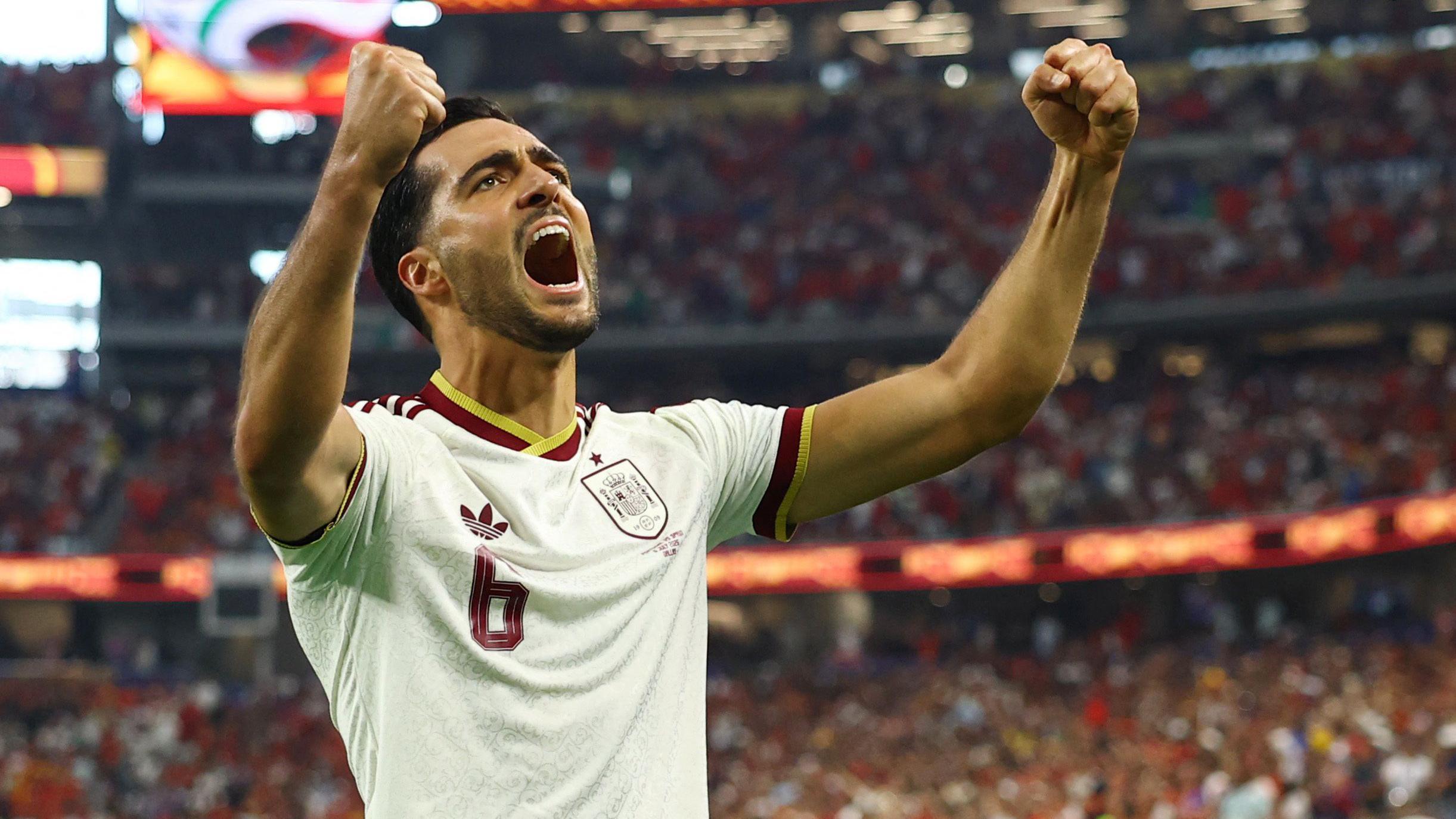 Španija okončala Ronaldov mundijalski san, rafal Belgije protiv SAD 1 Mikel Merino, španski fudbaler slavi pobedu nad Portugalijom u Dalasu