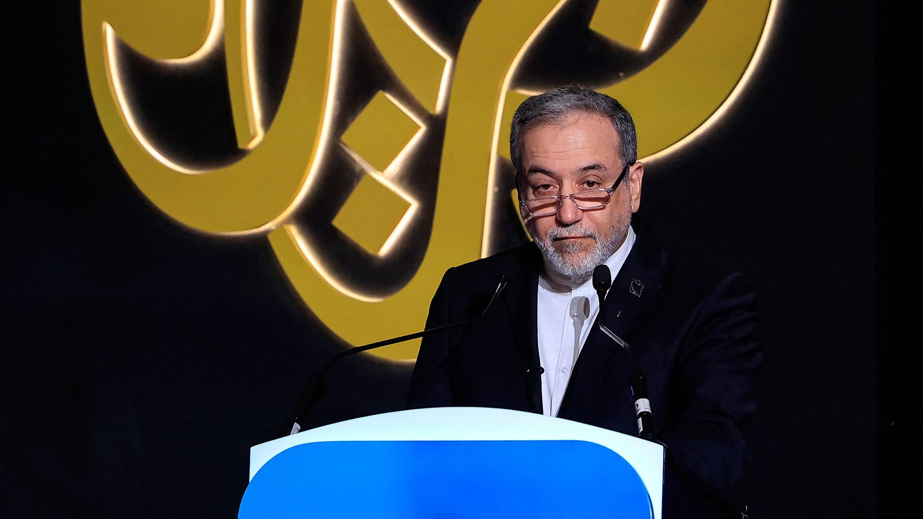 وزير الخارجية الإيراني عباس عراقجي في منتدى الجزيرة في الدوحة