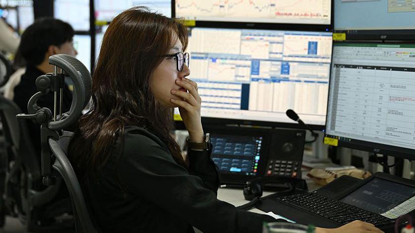 Asia stocks slump and oil rises for third day as markets track Iran war