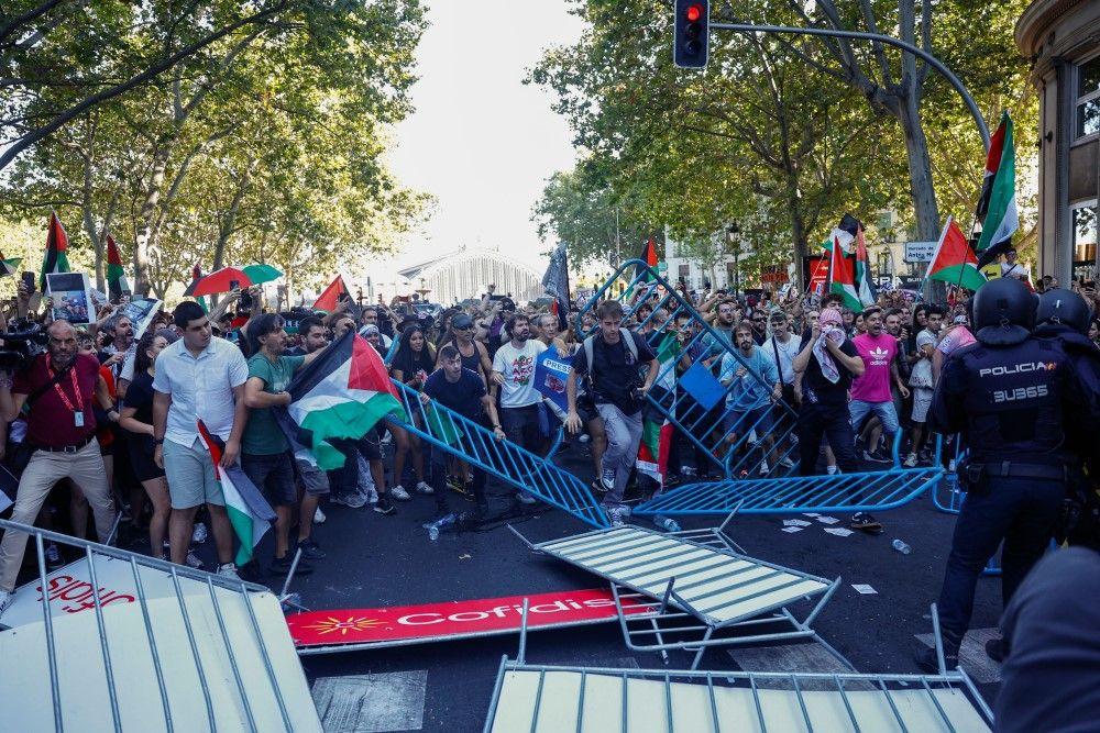 vuelta, prekinuta biciklistička trka u madridu