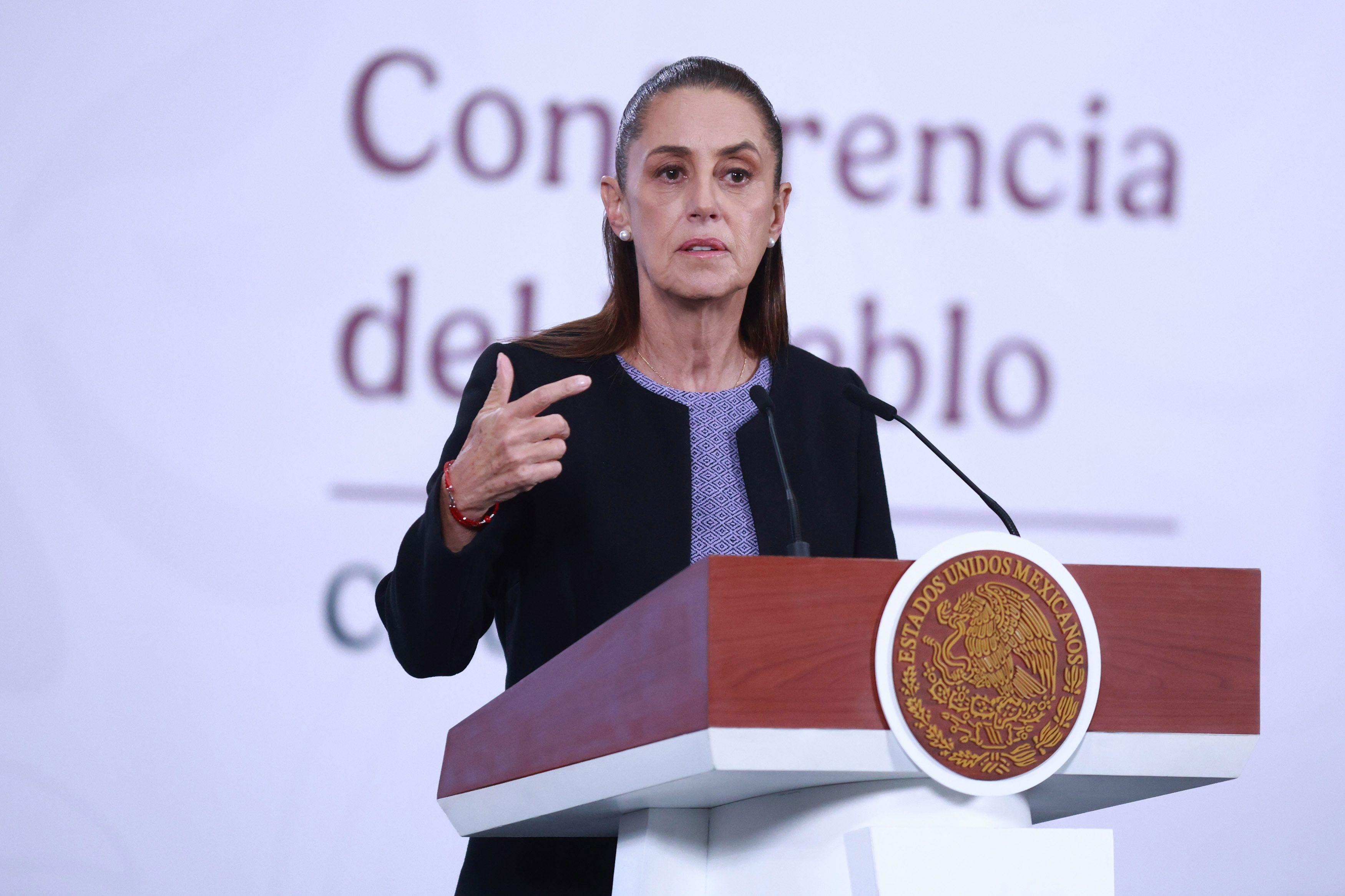 La presidenta de México, Claudia Sheinbaum, hablando en una conferencia de prensa