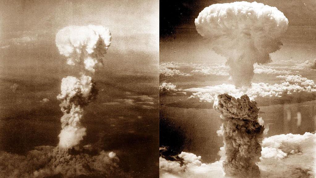 在日本廣島（左）和長崎（右）上空可以看到原子彈蘑菇雲
