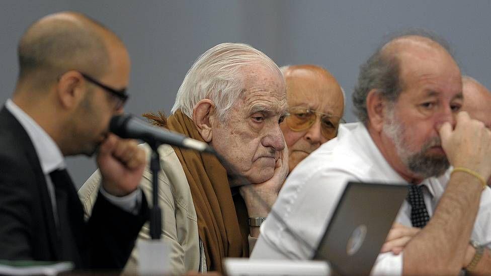 Reynaldo Bignone durante el juicio en su contra en 2009