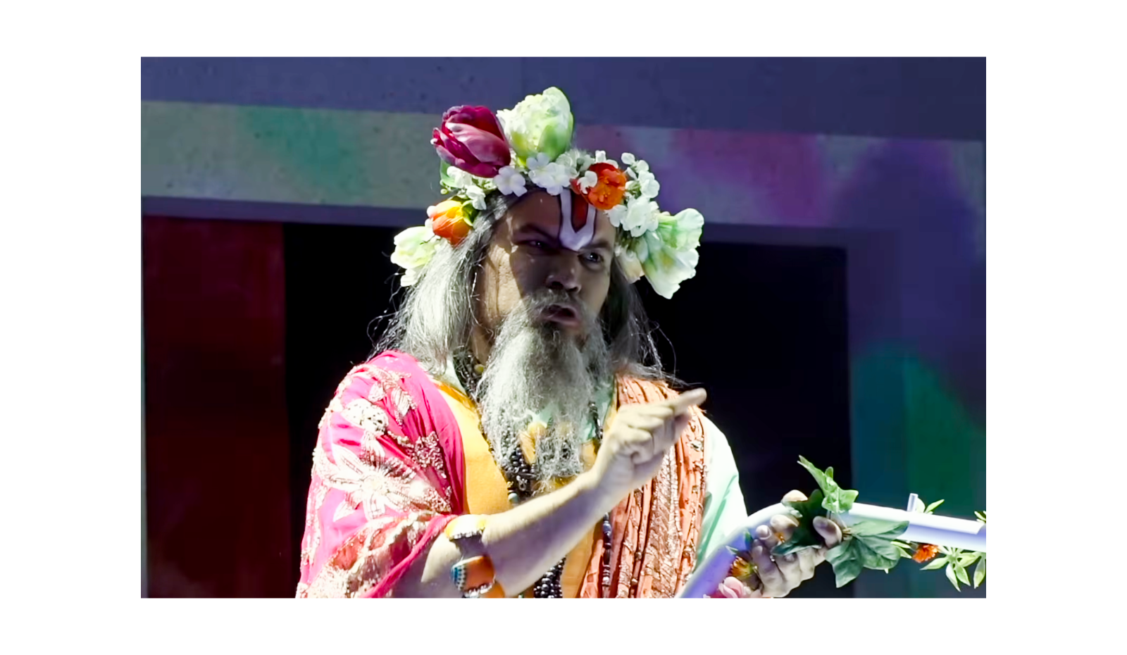 Luis Magallanes caracterizado en una actuación.