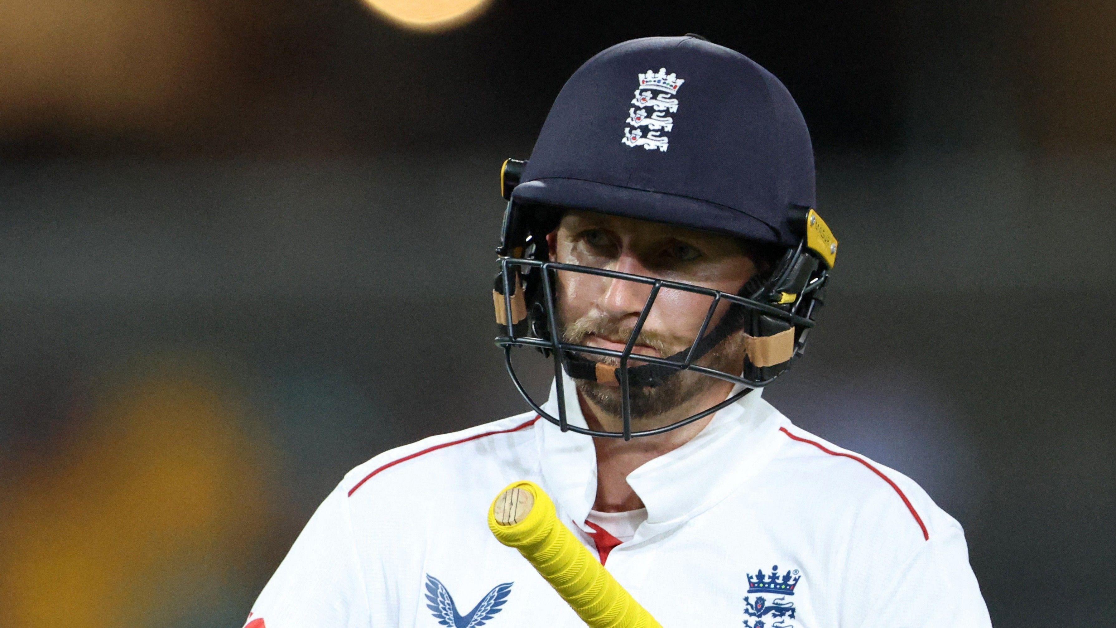 The Ashes: Sorry England crumble towards second-Test defeat