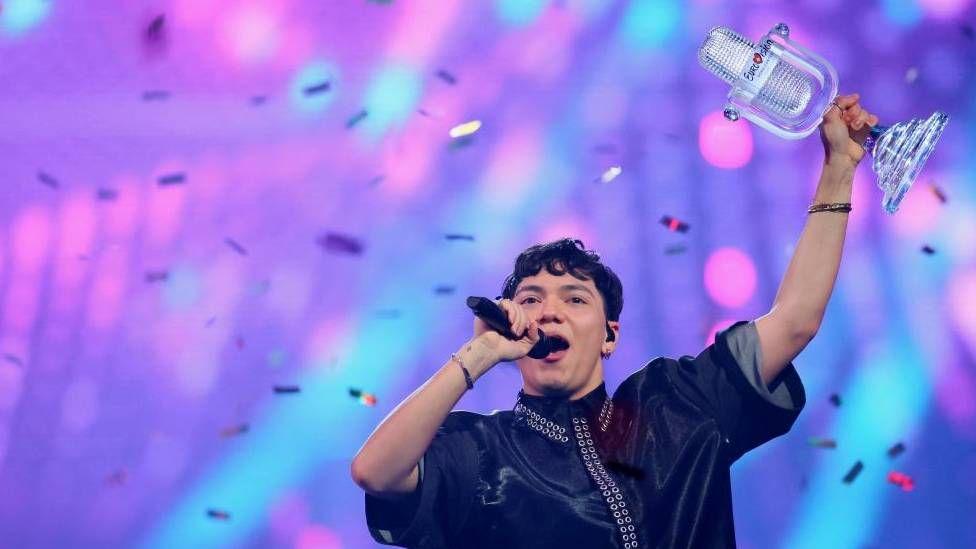 Austrias JJ wins the 2025 Eurovision Song Contest in Basel
