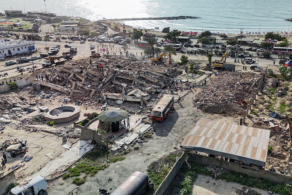Panorámica de La Guaira, en el fondo se ve el mar Caribe. 
