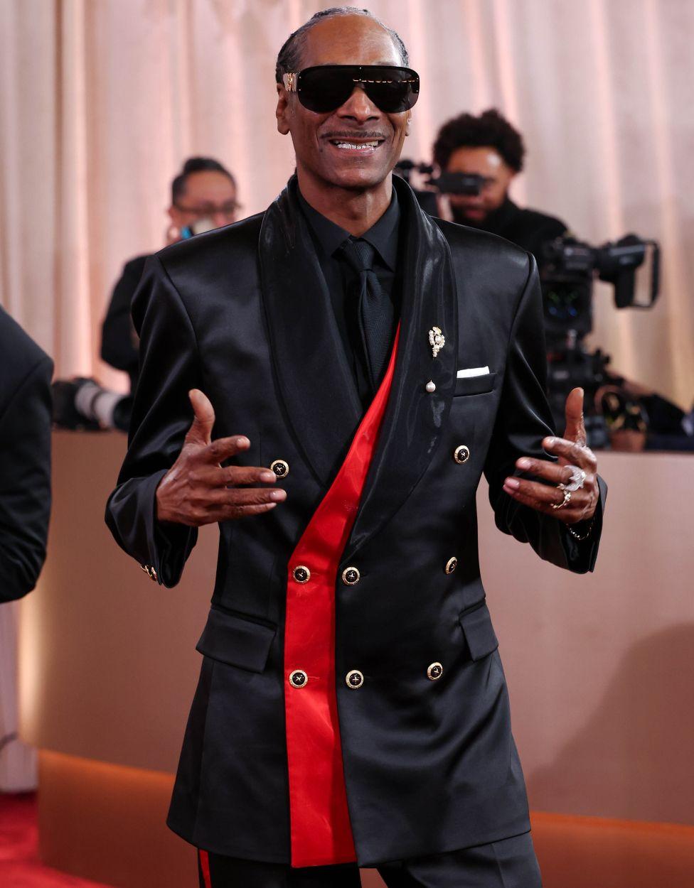 Snoop Dogg no tapete vermelho do Globo de Ouro de 2026 (83&ordf; cerim&ocirc;nia anual), realizado no Beverly Hilton em Beverly Hills, Calif&oacute;rnia, no domingo, 11 de janeiro de 2026.