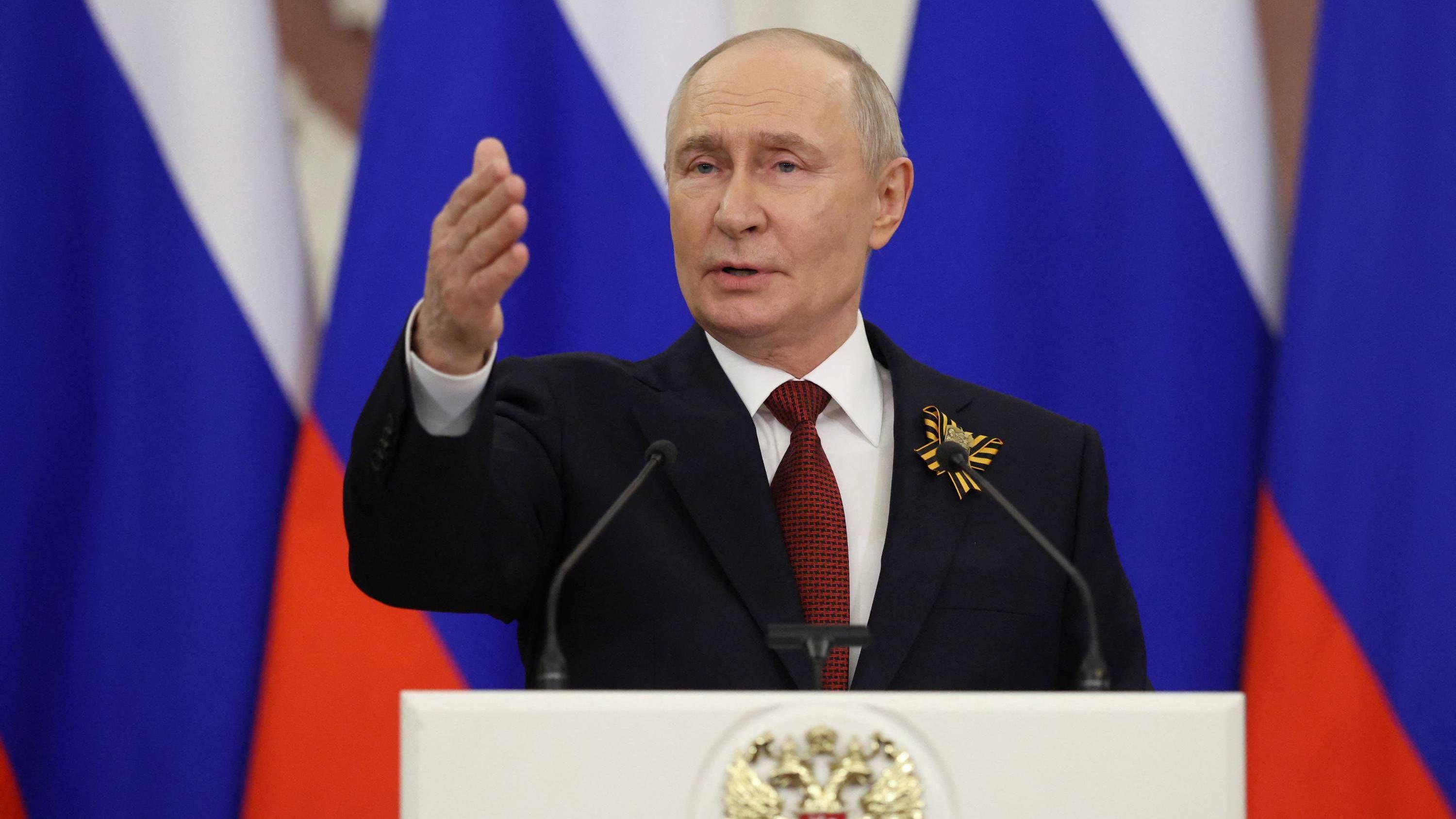 El presidente ruso Vladimir Putin habla durante una conferencia de prensa en Moscú.