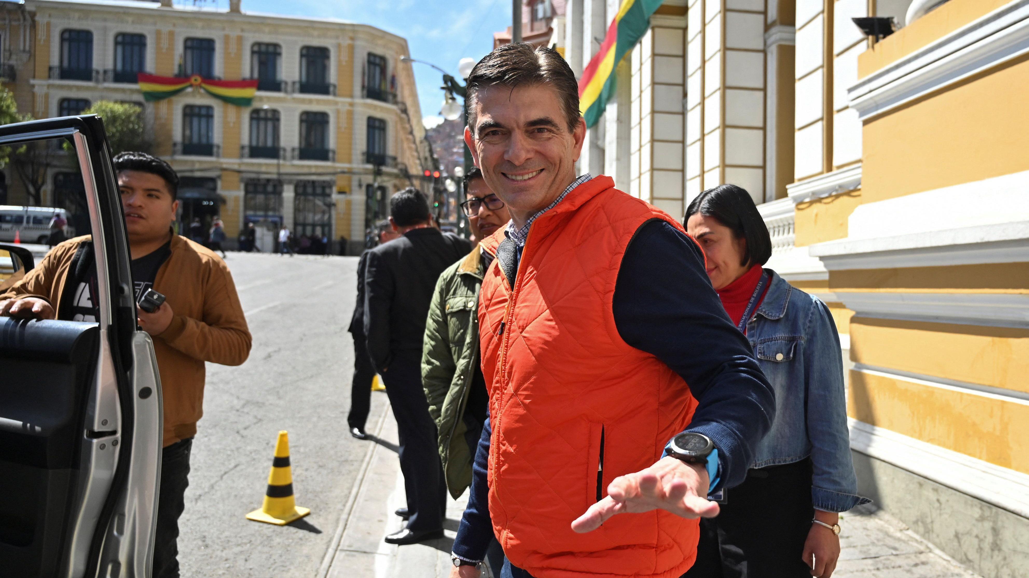 Bolivia set to elect first non-left wing president in two decades