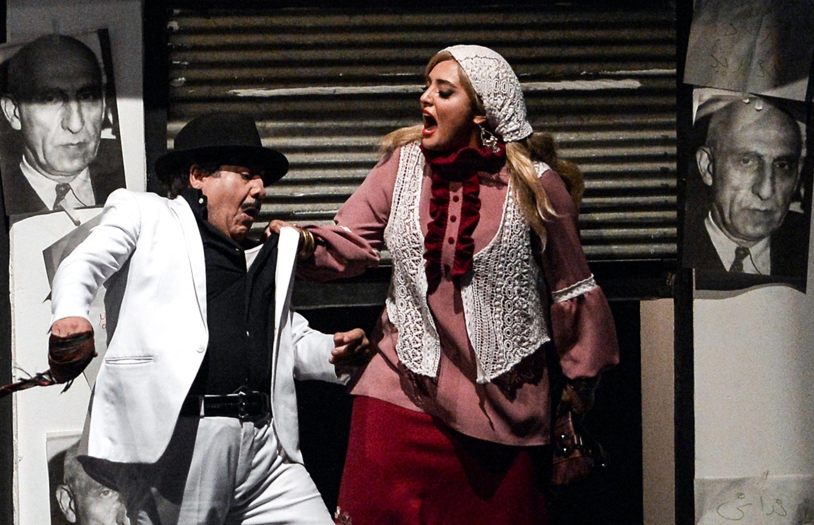 قصة الرجل الذي أمم النفط الإيراني وأطاح به انقلاب مُدبّر 