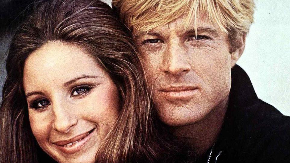 باربرا سترايسند وروبرت ريدفورد في لقطة من فيلم "الطريق الذي كنا عليه"