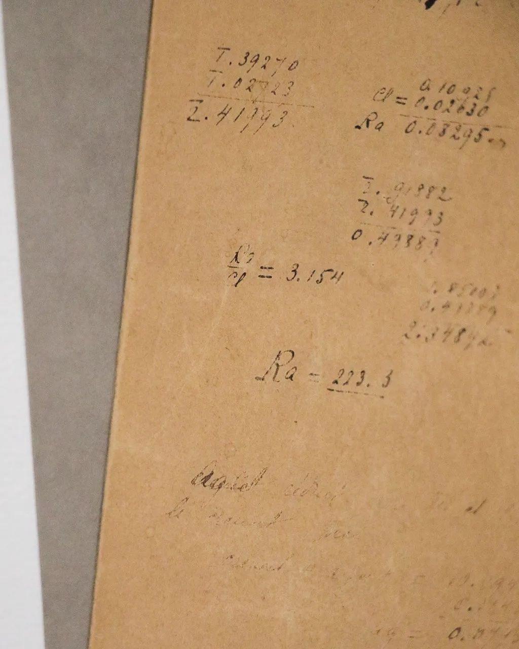 La nota de los Curie, con la letra más suelta de Pierre y la más pulcra de Marie