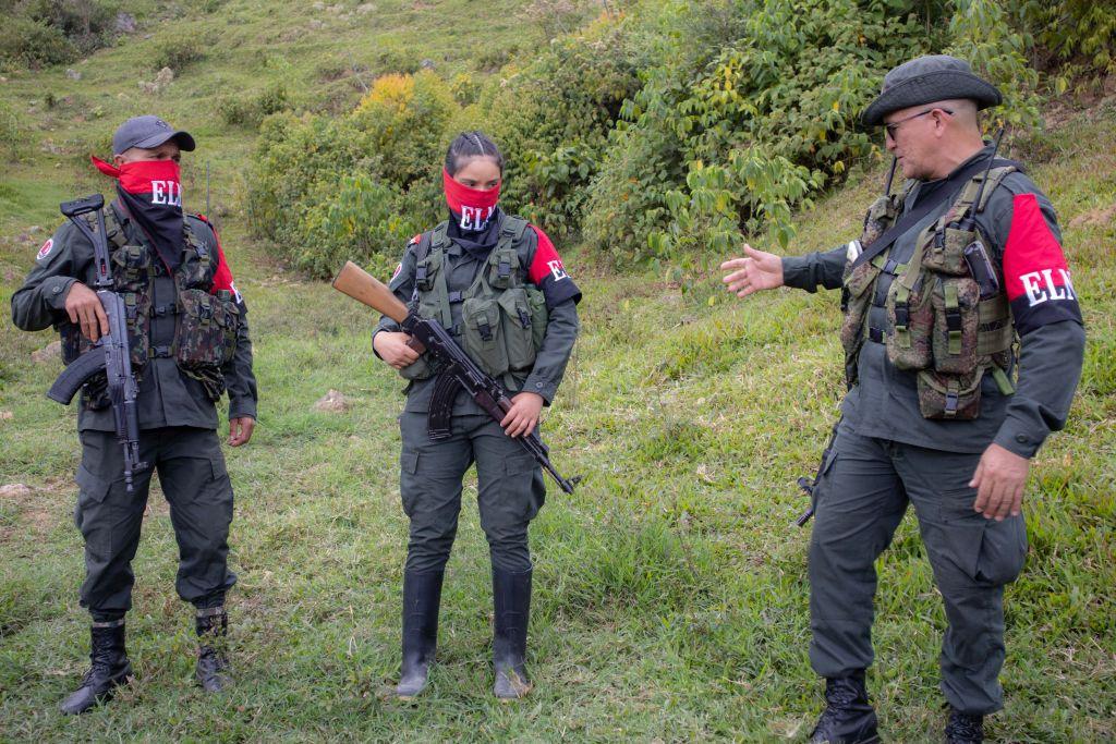 Combatientes del ELN en la región del Catatumbo en Colombia.