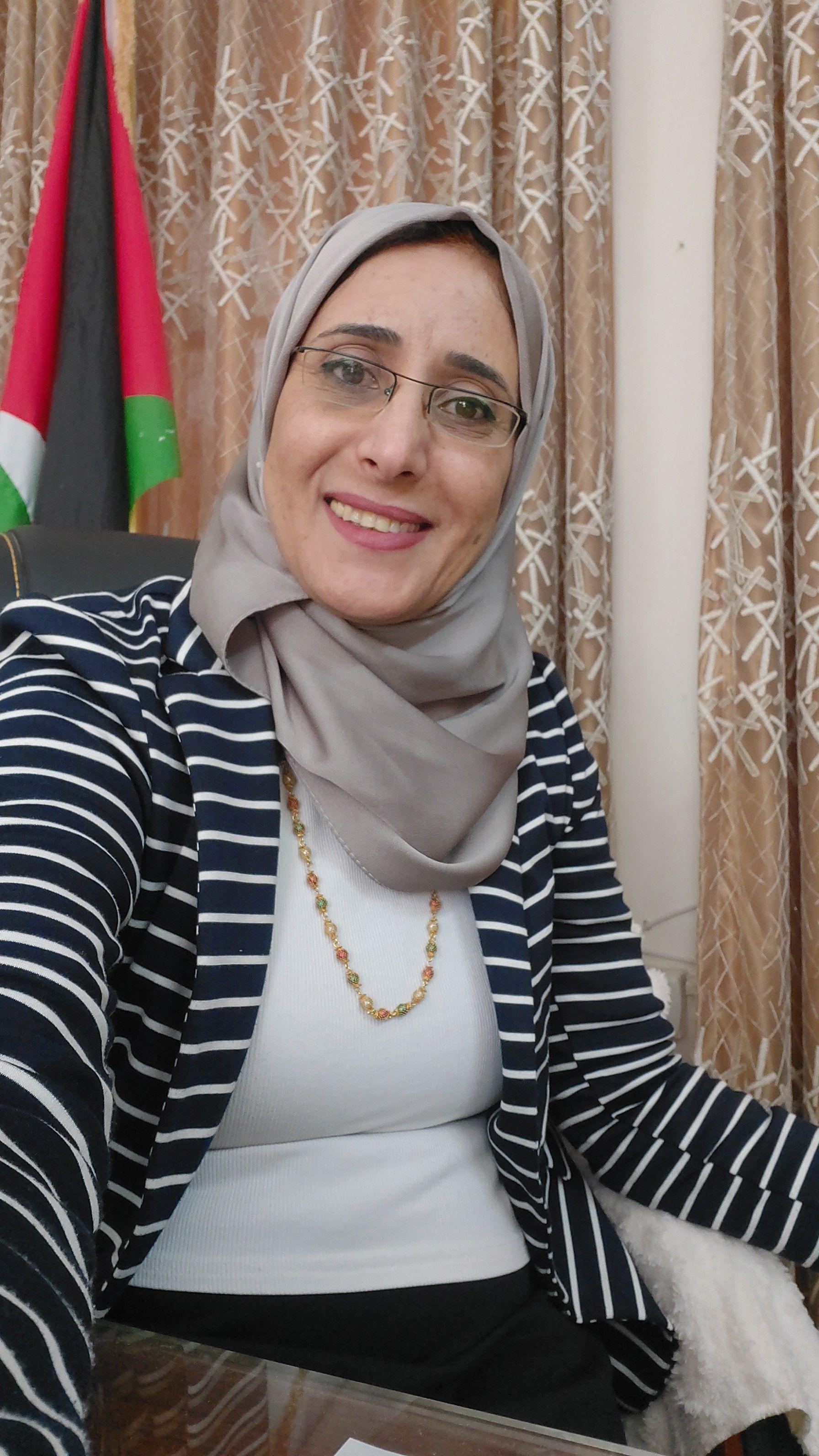 صورة لتيريزا النوايسة