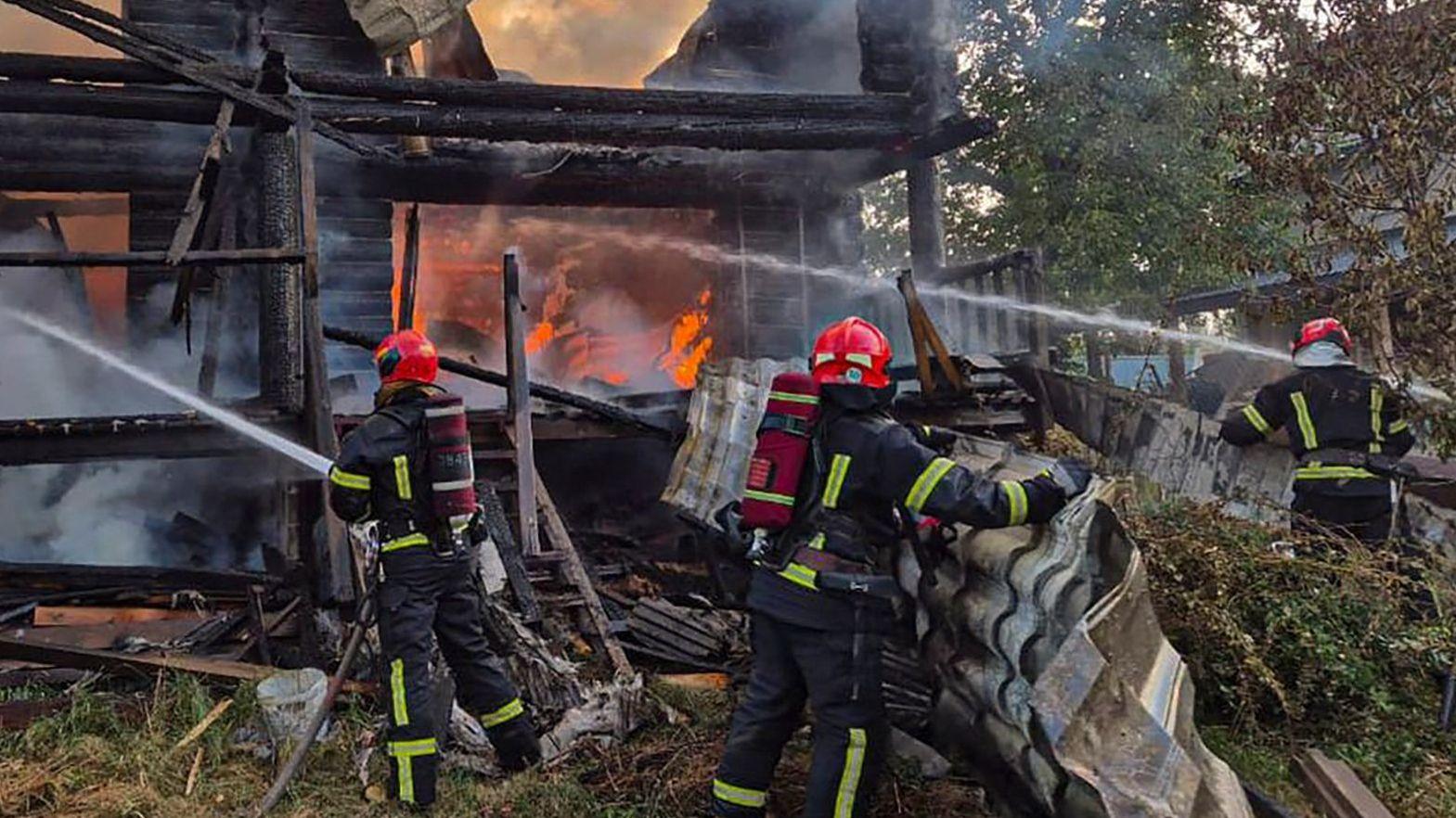 Russia launches biggest wave of strikes on Ukraine for weeks