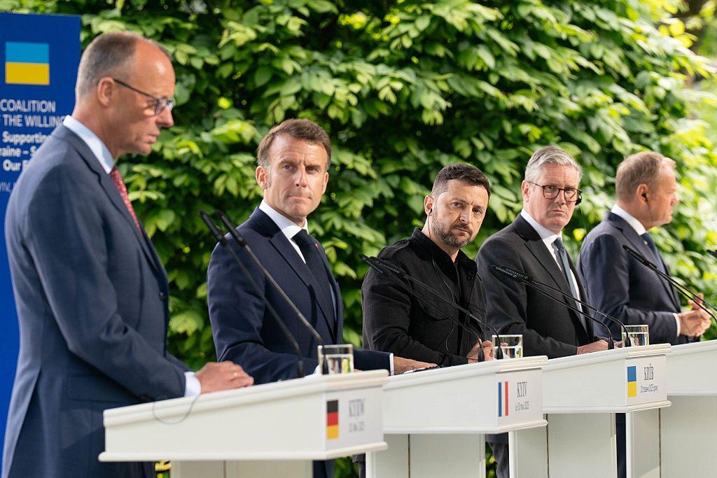 nemački kancelar merc, emanuel makron, zele ski, kir starmer, donald tusk