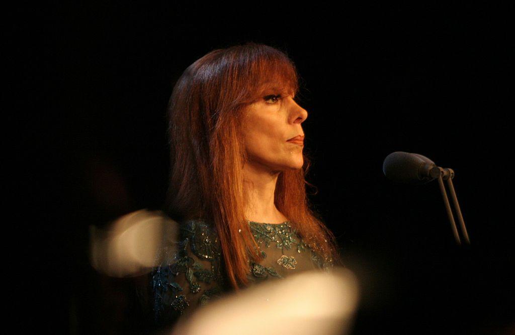 أحيت الفنانة اللبنانية الشهيرة فيروز حفلاً غنائياً في أواخر يوم 18 مايو/أيار 2006 على مسرح قصر الإمارات في أبوظبي. 