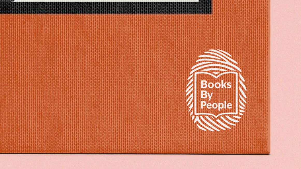 一本蓋有「人類書籍」（Books by People）印章的書