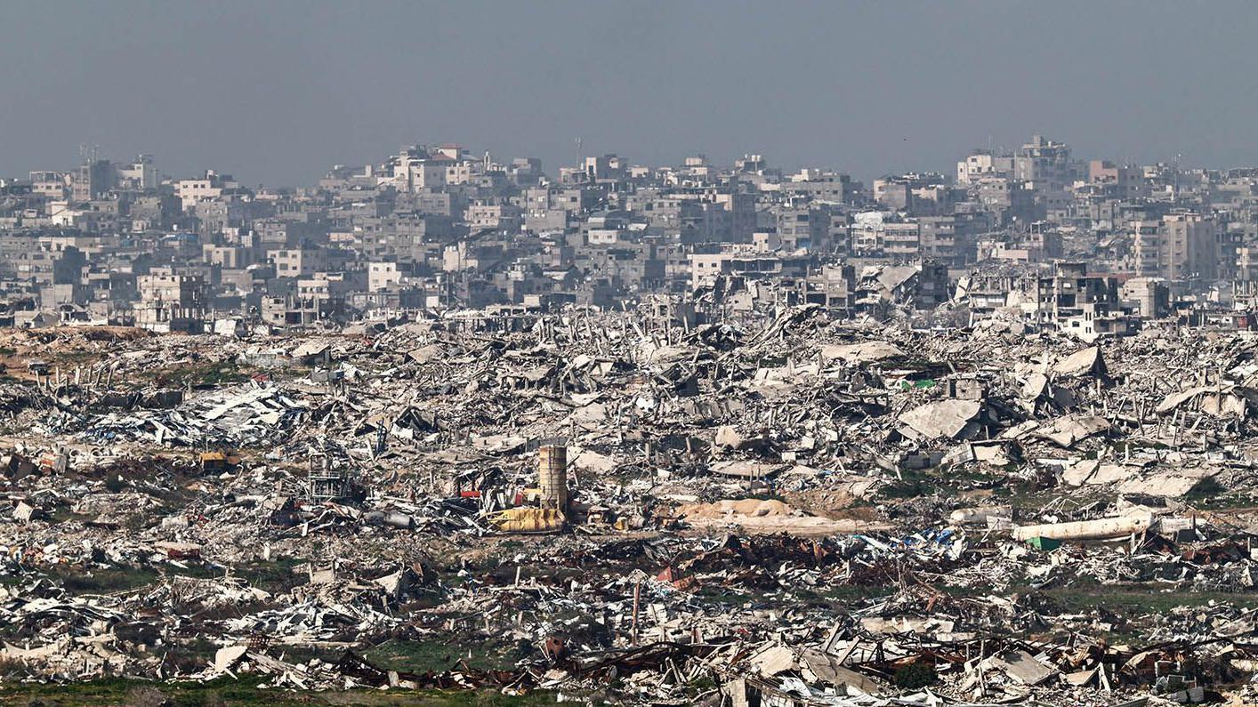 從南以色列、靠近以色列—加沙邊界的以色列一側望向加沙的毀壞景象，攝於2026年1月21日