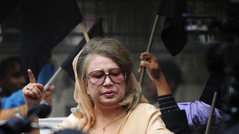Bangladeshs first female prime minister Khaleda Zia dies aged 80
