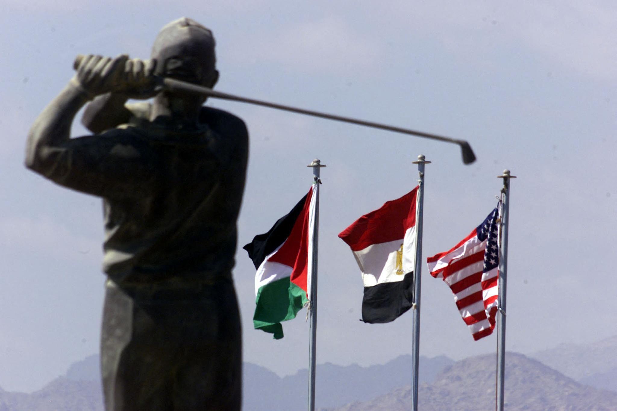 حين تصطدم إيران بإسرائيل، العالم يختار كلماته بعناية 4 أعلام كل من مصر والأردن والولايات المتحدة الأميركية
