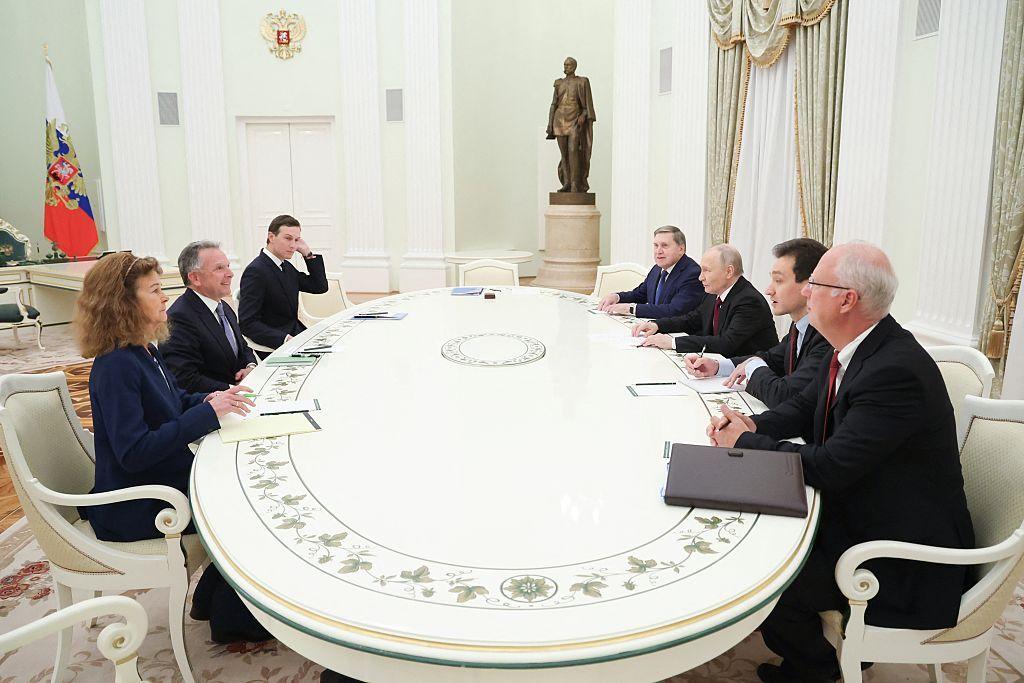 Vladimir Putin e sua delegação se reuniram com o enviado especial dos EUA, Steve Witkoff, em Moscou