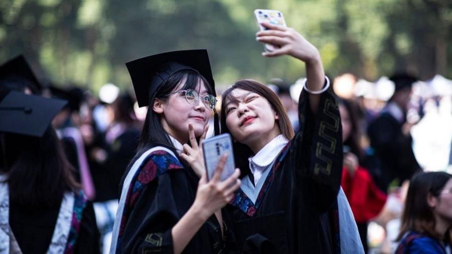 兩個中國女生自拍