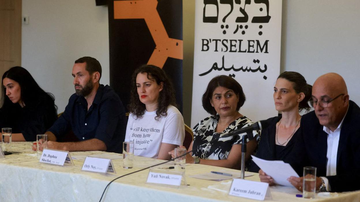 Članovi izraelskih nevladinih organizacija tokom predstavljanja izveštaja