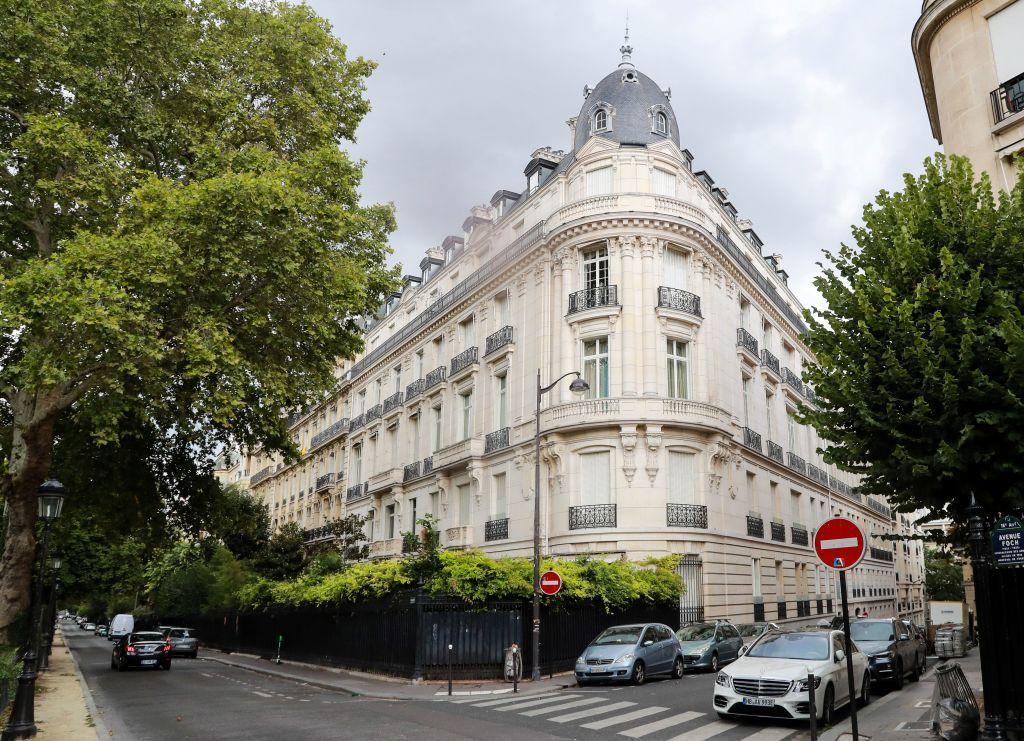 Uma foto tirada em 12 de agosto de 2019 mostra um pr&eacute;dio de apartamentos de propriedade de Jeffrey Epstein em Paris