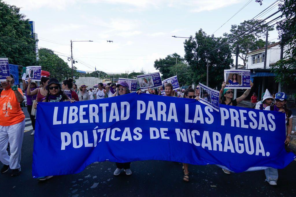 Manifestación contra Ortega en El Salvador