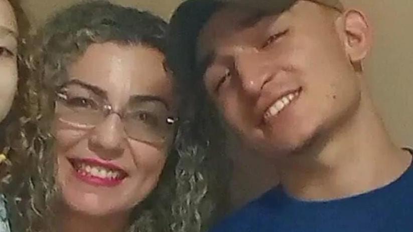 A professora Verlandia Fernandes e o cantor João Gomes