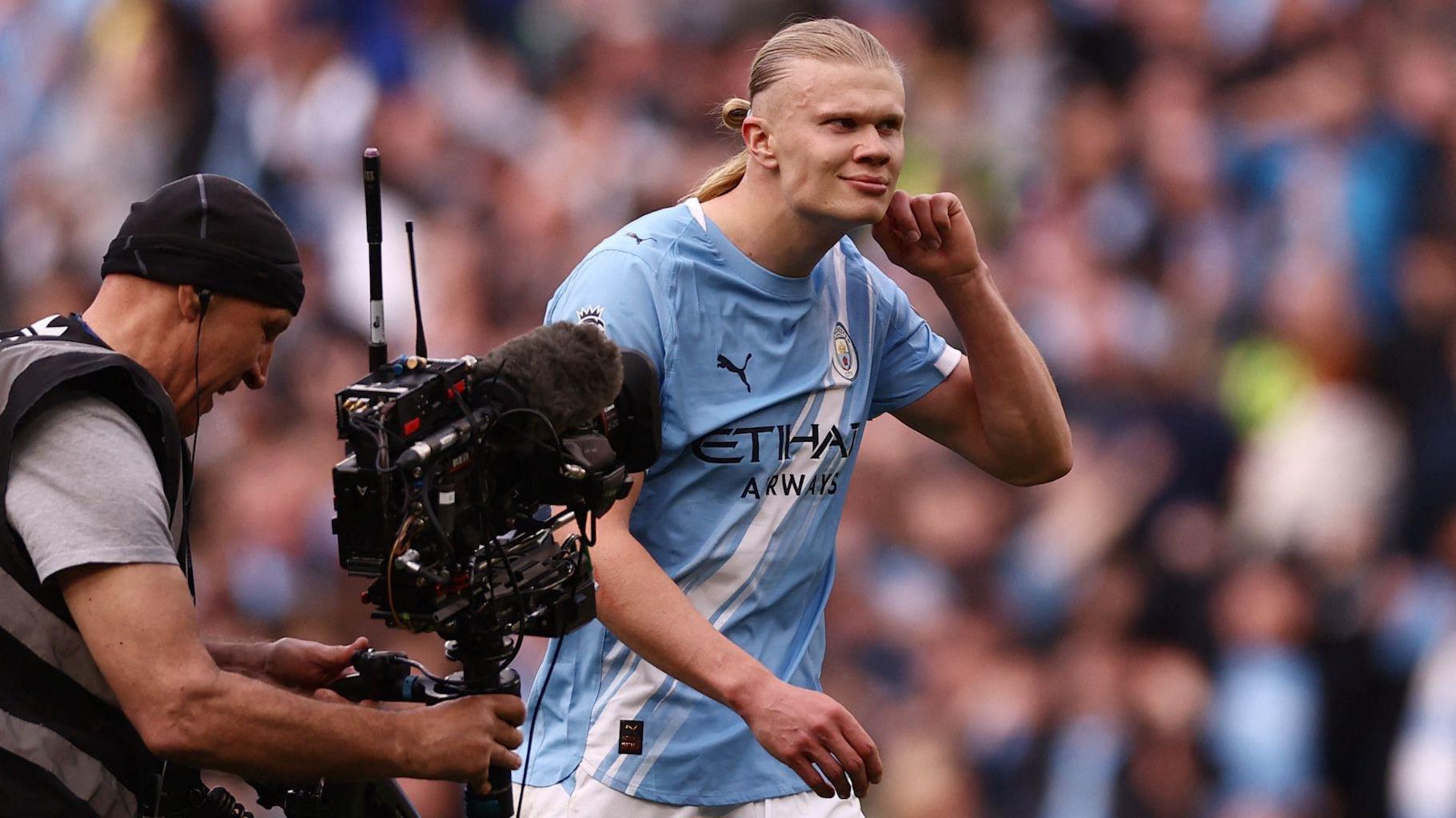 Erling Haland, strelac pobedonosnog gola za Mančester siti, posle utakmice sa Arsenalom na stadionu Etihad