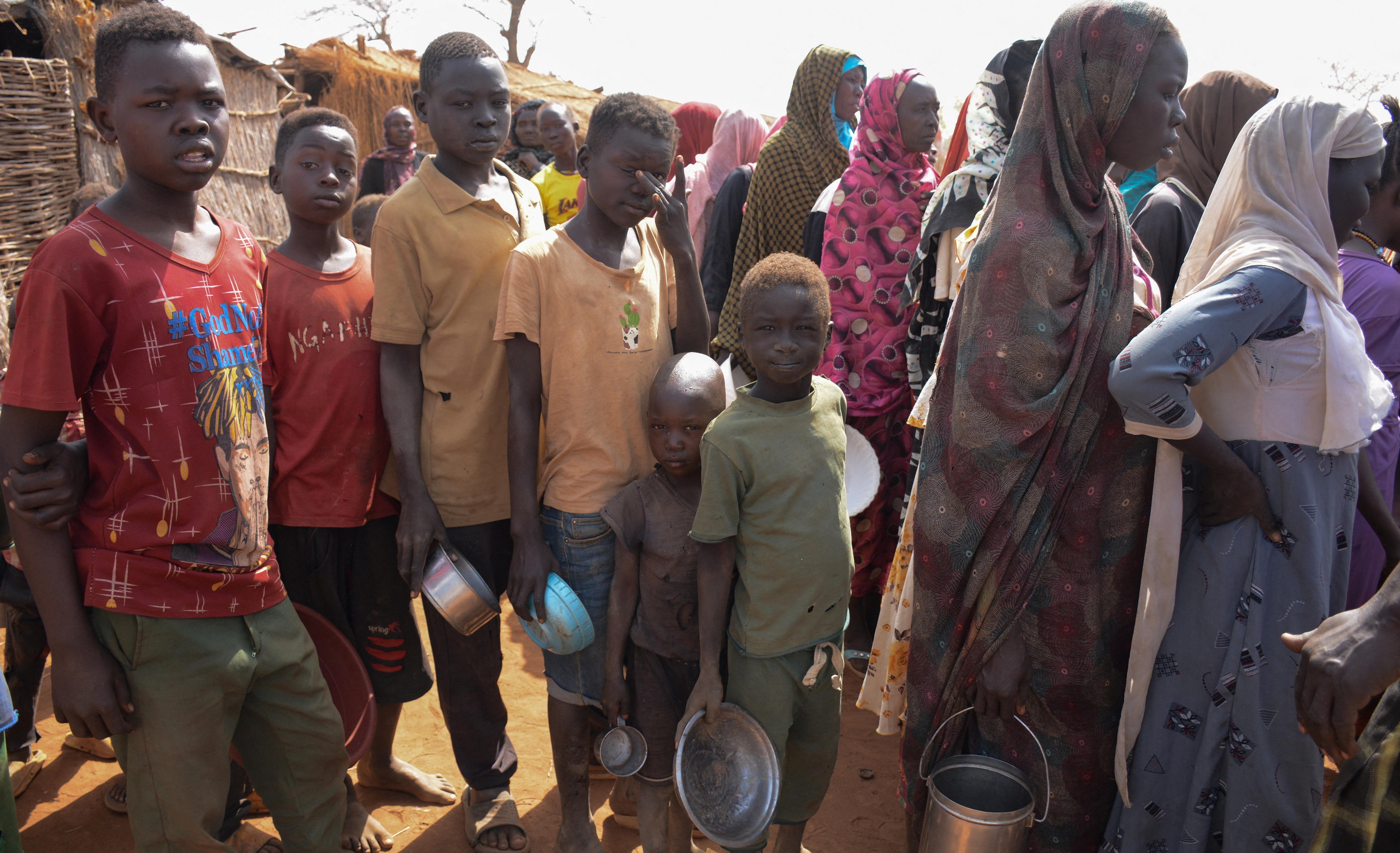 خبراء أمميون يحذّرون من توسّع خطر المجاعة في شمال دارفور مع تصاعد النزوح والمعارك 