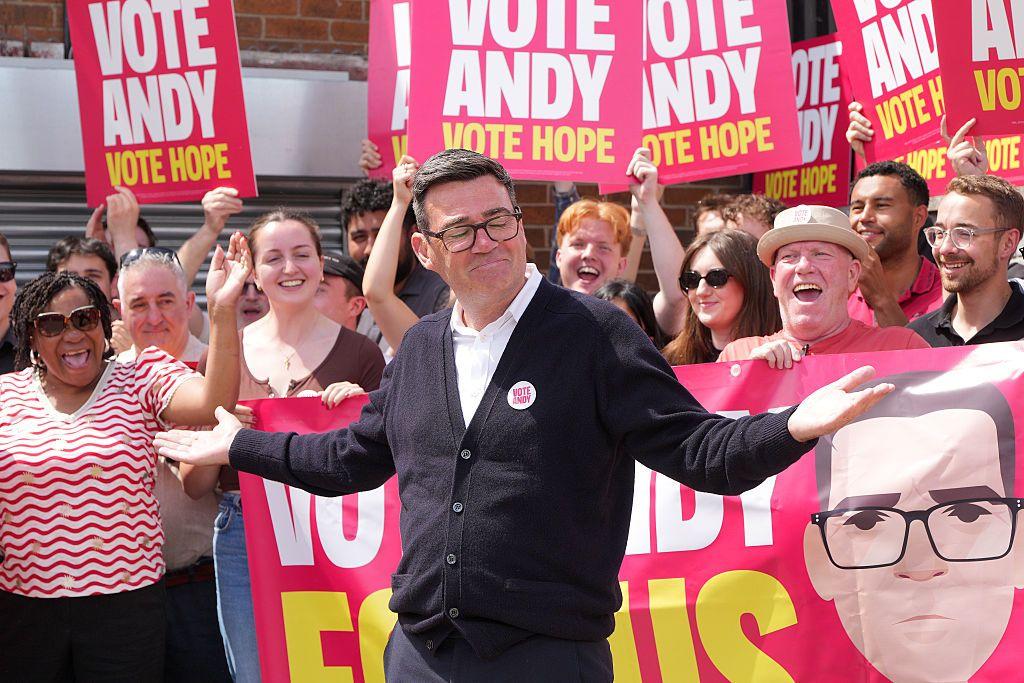 Andy Burnham luego de su elección como diputado.