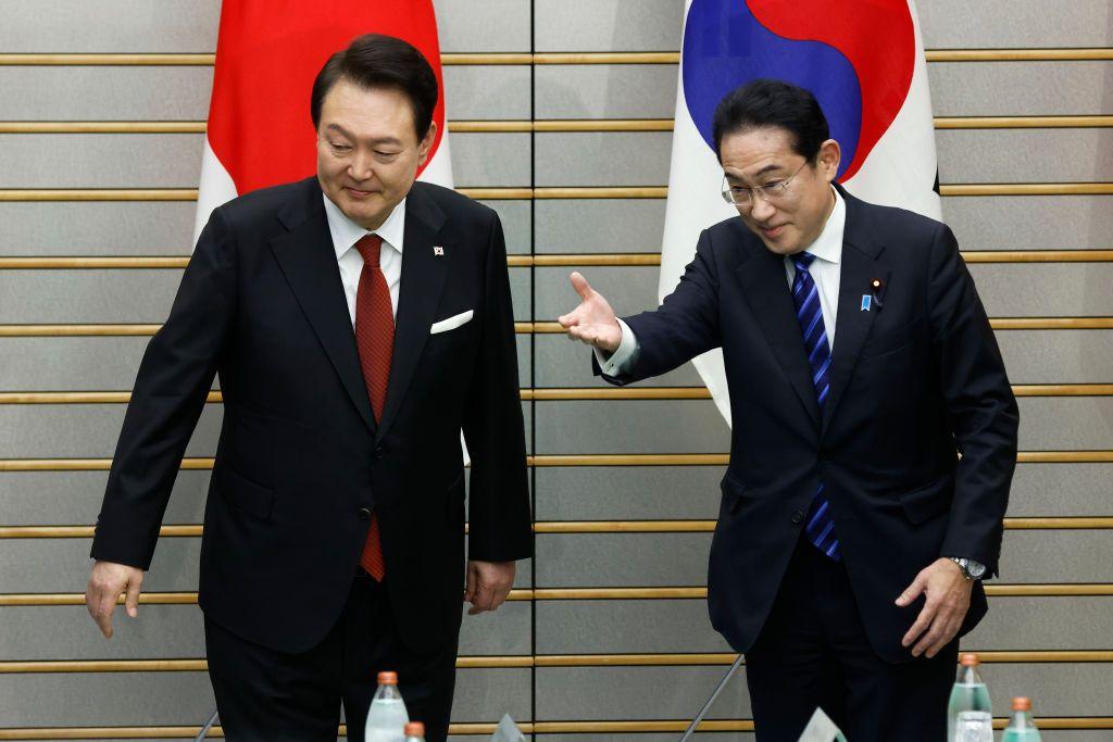 윤석열 전 대통령과 기미오 후시다 전 총리