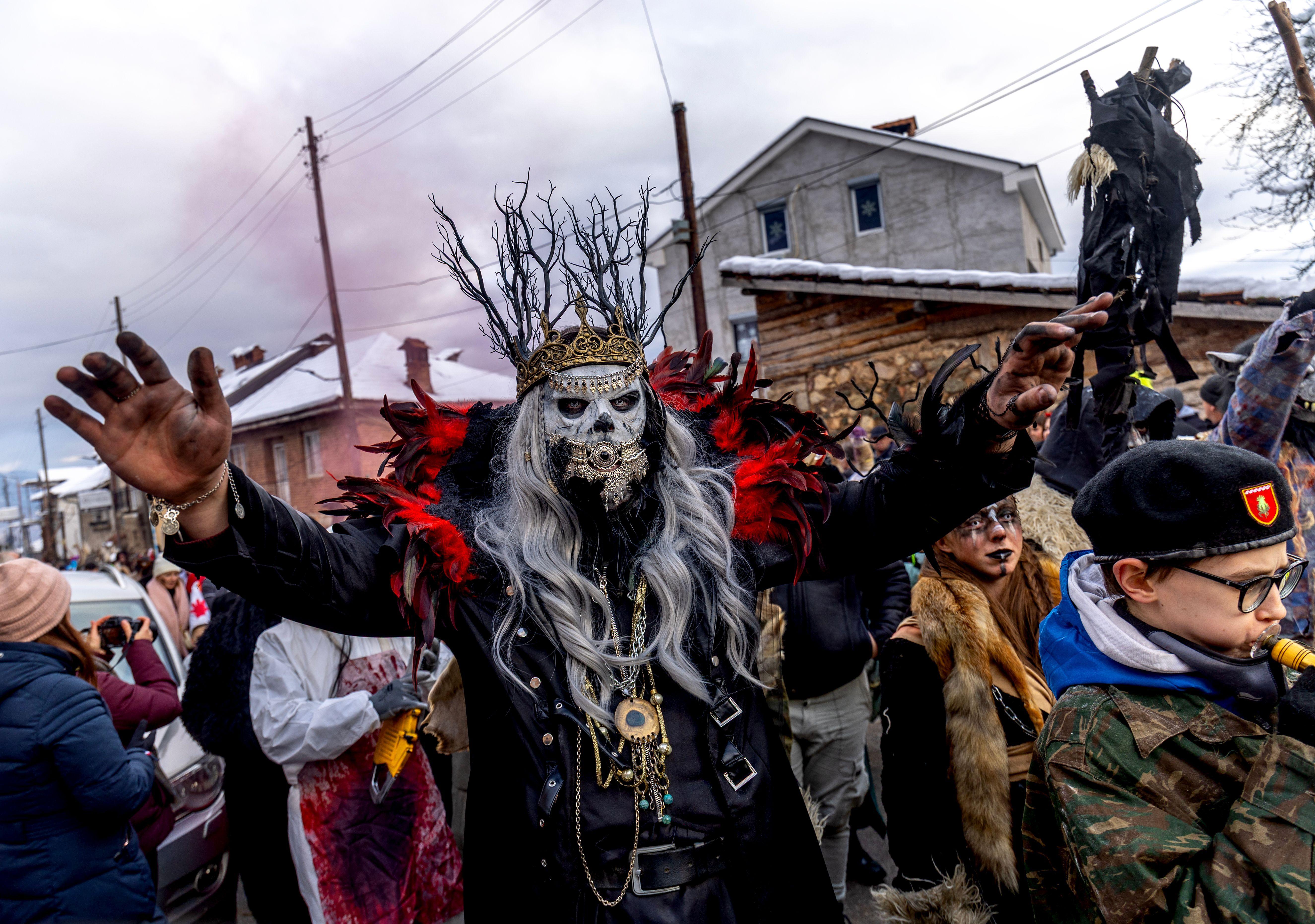 karneval u severnoj makedoniji, maskenbal u severnoj makedoniji, tradicionalni festival u vevčanima